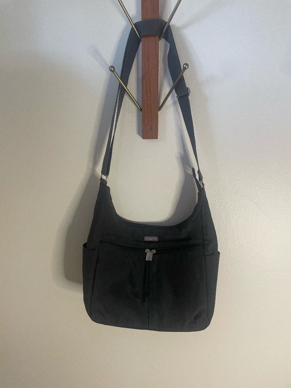 Baggalini Classic Crossbody Travel Gray Bag